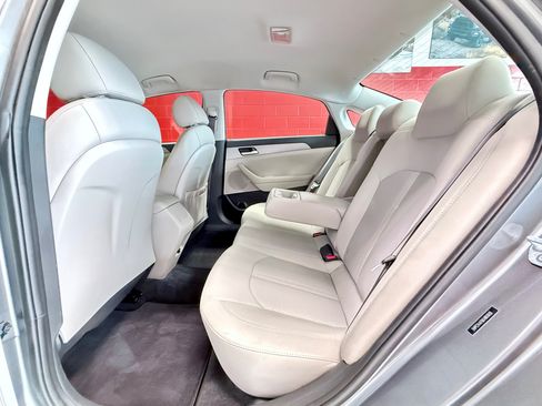Used 2019 Hyundai Sonata SE w/ Cargo Package FWD image 29