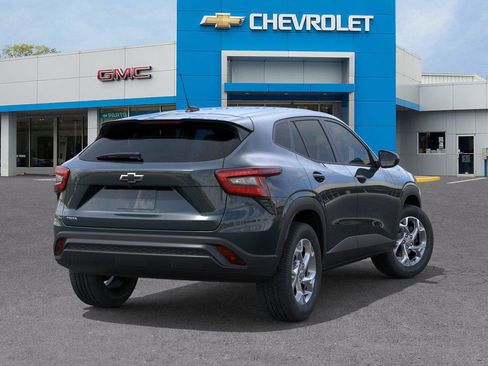 New 2026 Chevrolet Trax LS w/ LS Convenience Package image 4
