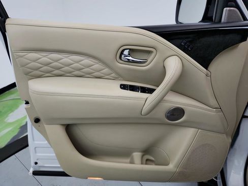 Used 2021 INFINITI QX80 Sensory w/ All-Season Package image 23