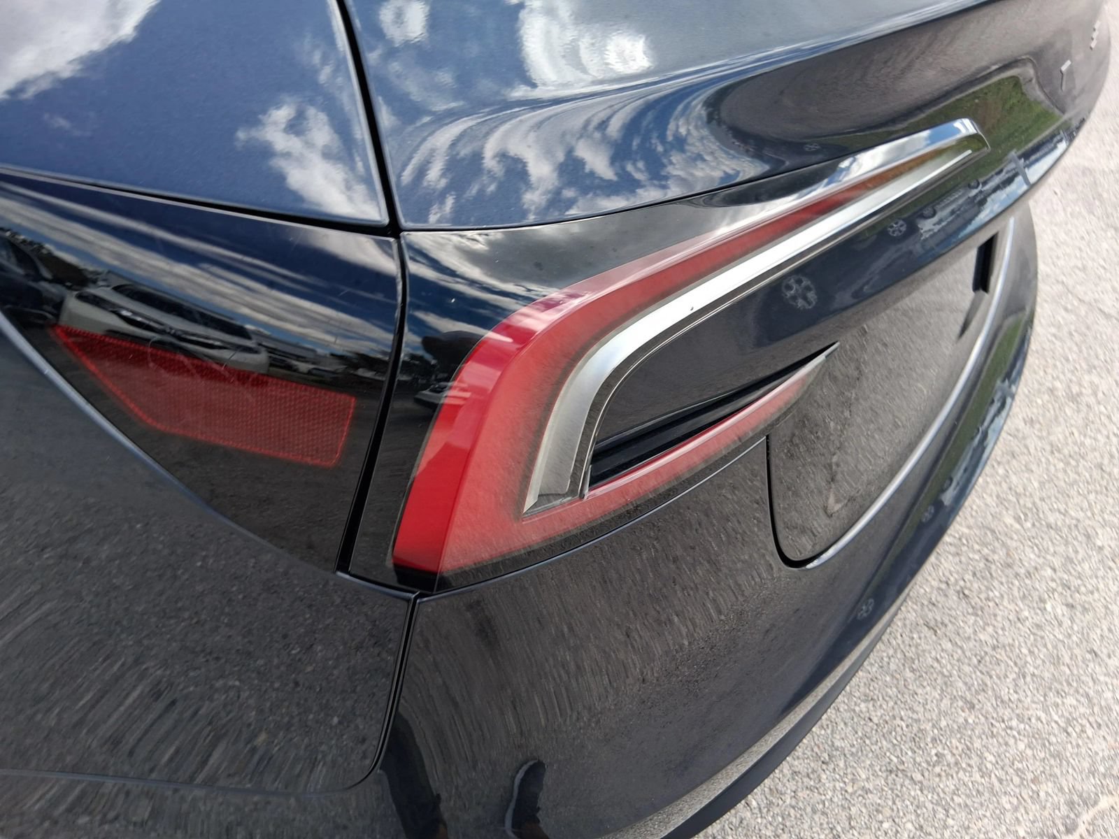 Used 2024 Tesla Model 3 Long Range RWD image 13