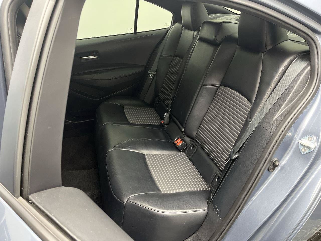 Used 2025 Toyota Corolla XSE FWD image 11