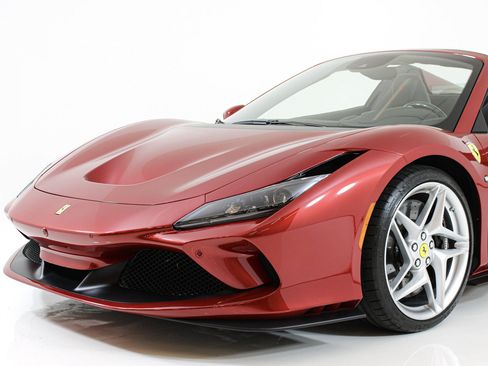 Certified 2023 Ferrari F8 Tributo RWD image 22