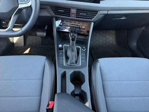 Used 2025 Volkswagen Jetta SE w/ Black Wheel Package FWD image 11