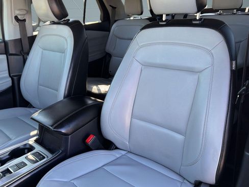 Used 2021 Ford Explorer XLT w/ Equipment Group 202A image 25