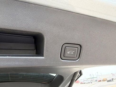 Used 2025 Buick Enclave Preferred w/ Trailering Package, 5000 lbs. image 6