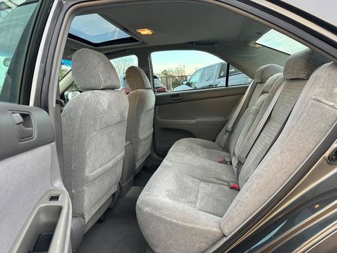 Used 2002 Toyota Camry LE image 6
