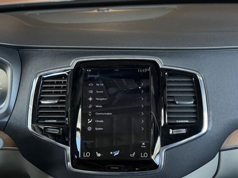 Used 2016 Volvo XC90 T6 Momentum image 30