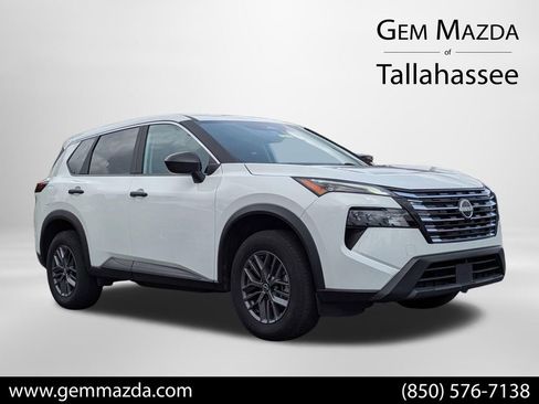 Used 2024 Nissan Rogue S FWD image 1