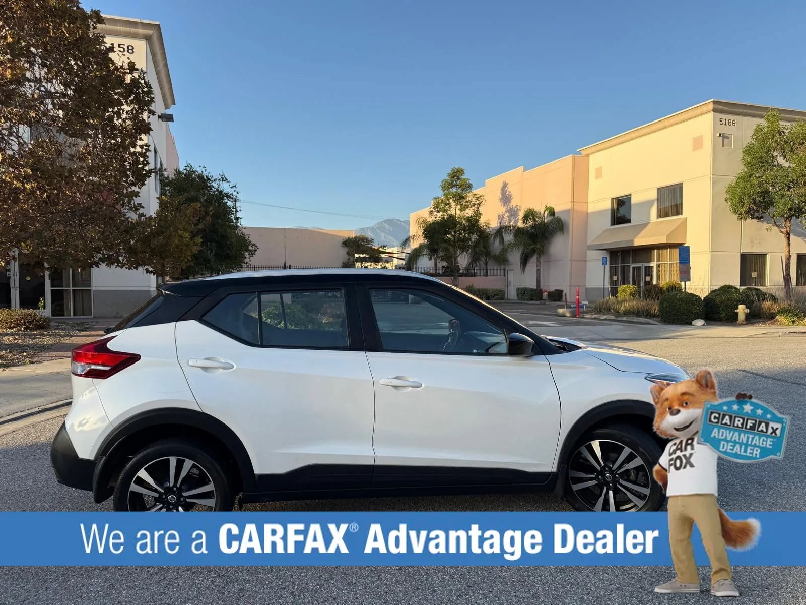 Used 2018 Nissan Kicks SV FWD image 19