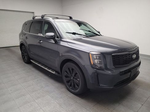 Used 2021 Kia Telluride EX w/ EX Premium Package FWD image 13