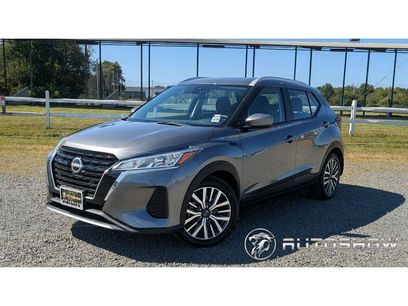 Used 2023 Nissan Kicks SV
