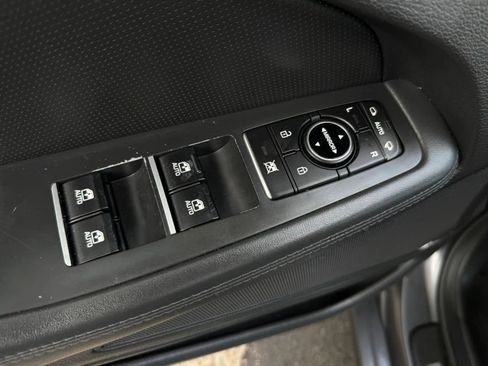 Used 2015 Hyundai Genesis 5.0 RWD image 34