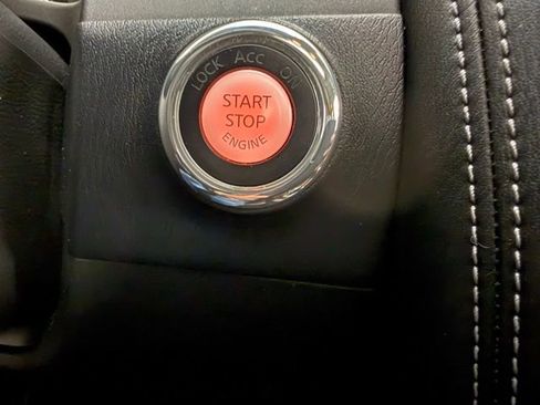 Used 2017 Nissan Armada Platinum w/ Captain Seat Package image 31