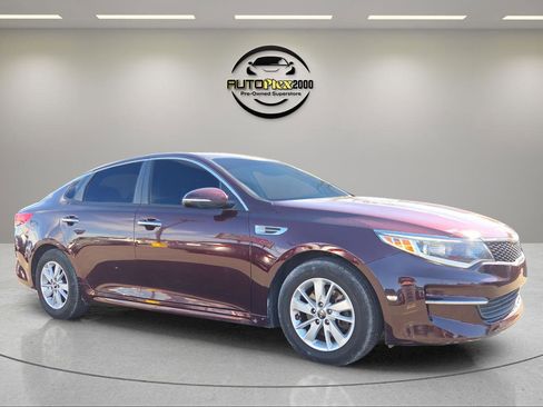 Used 2018 Kia Optima LX FWD image 1