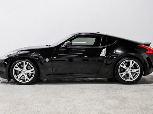 Used 2012 Nissan 370Z Touring w/ Sport Pkg RWD image 8