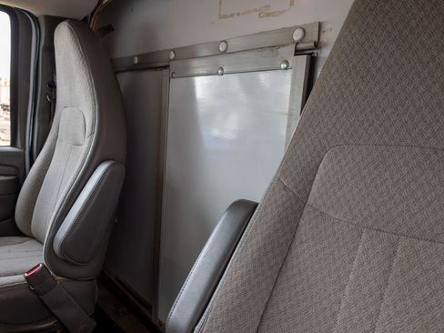 Used 2014 Chevrolet Express 3500 image 11