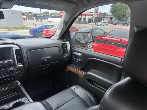 Used 2017 Chevrolet Silverado 1500 LTZ w/ LTZ Plus Package AWD/4WD image 19