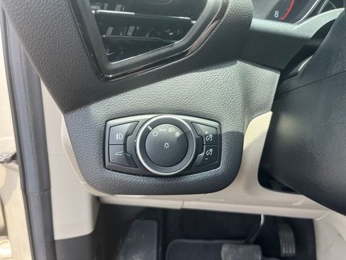 Used 2017 Ford Escape Titanium AWD/4WD image 18