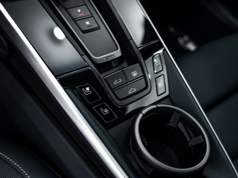 Used 2022 Porsche 911 Turbo S image 18