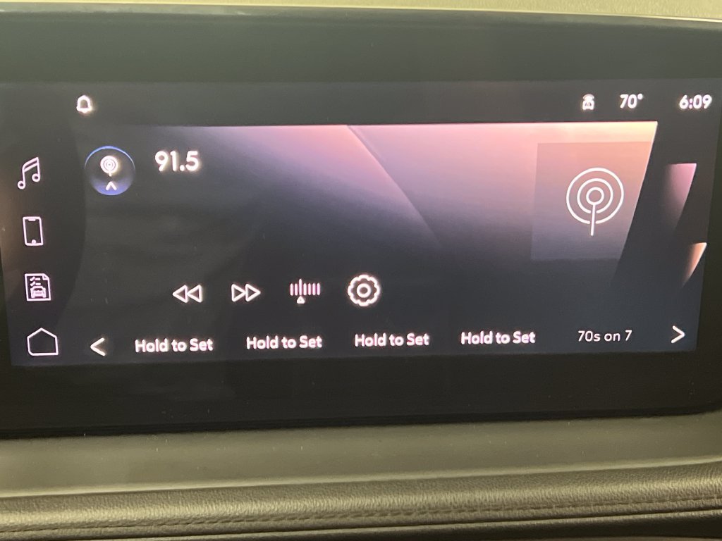 Used 2024 Buick Encore GX Sport Touring FWD image 19