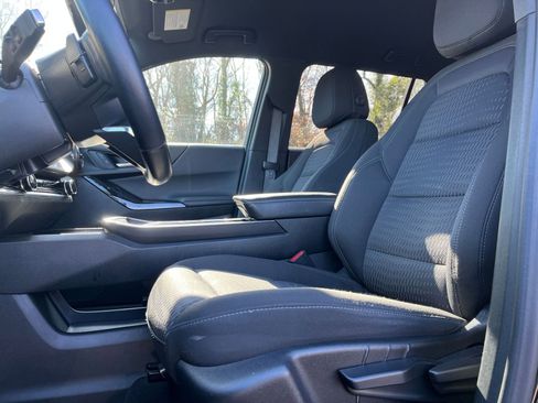 Used 2025 Chevrolet Equinox LT image 25