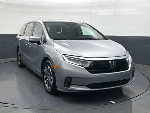 Used 2024 Honda Odyssey EX-L image 2