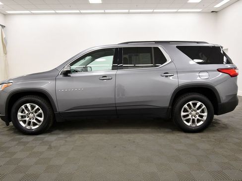 Used 2021 Chevrolet Traverse LT AWD/4WD image 4