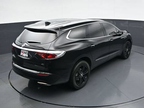 Used 2024 Buick Enclave Essence w/ Experience Buick Package FWD image 33