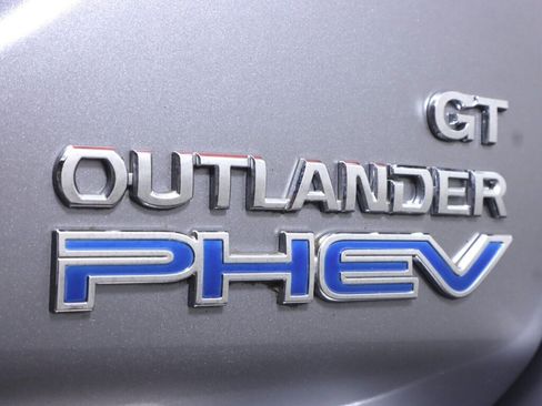 Used 2019 Mitsubishi Outlander GT AWD/4WD image 43