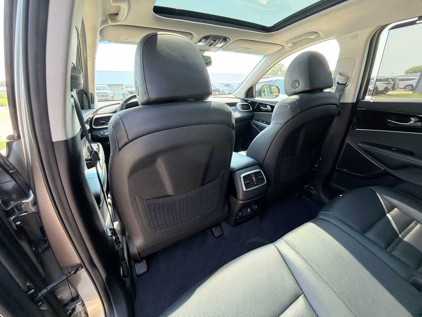 Used 2019 Kia Sorento SX w/ SX Touring Package AWD/4WD image 15