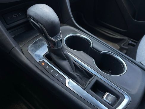 Used 2024 Chevrolet Equinox LS w/ LS Convenience Package image 13