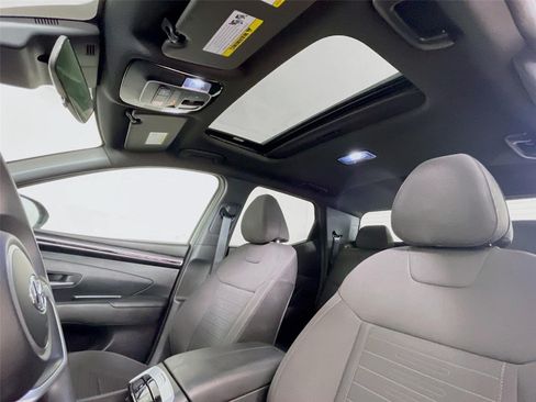 Used 2024 Hyundai Santa Cruz SEL w/ Activity Package FWD image 12