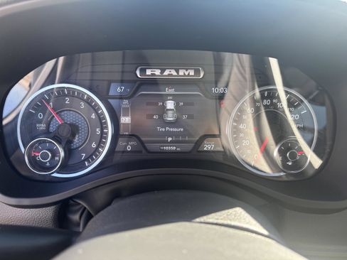 Certified 2025 RAM 1500 Laramie image 21