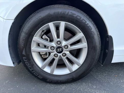 Used 2015 Hyundai Sonata SE image 41