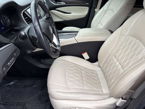 Certified 2023 Buick Enclave Avenir w/ Avenir Technology Package image 14