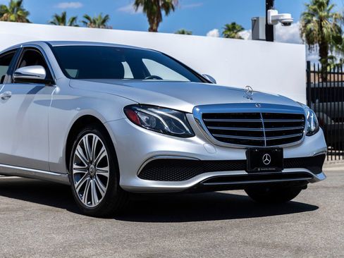 Used 2019 Mercedes-Benz E 300 image 8
