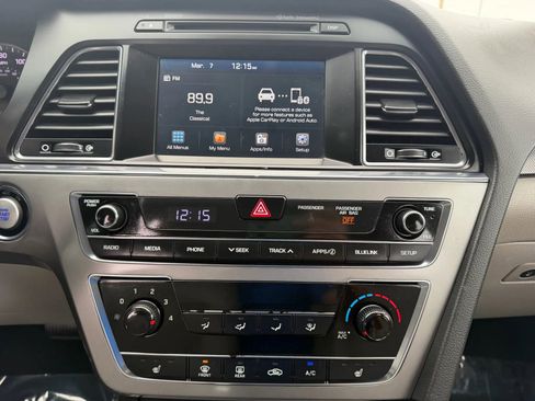 Used 2017 Hyundai Sonata Sport w/ Value Edition Package 02 image 17