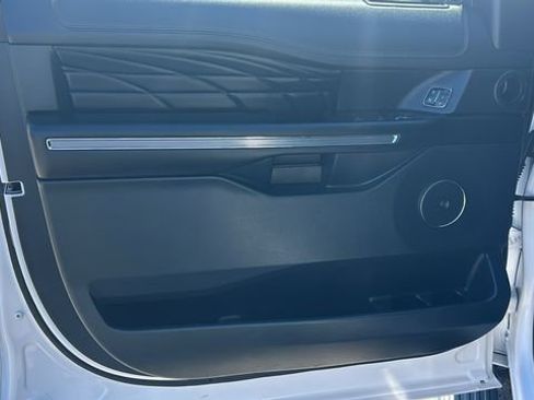 Certified 2018 Ford Expedition Platinum AWD/4WD image 18