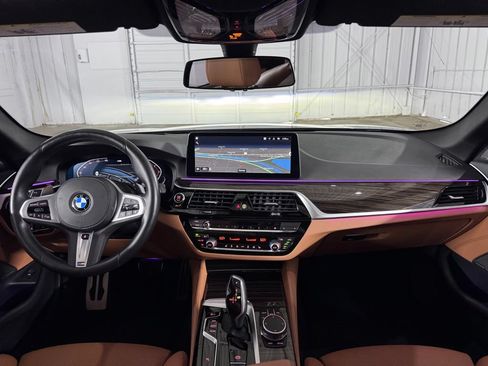Used 2023 BMW 530i xDrive w/ M Sport Package AWD/4WD image 23