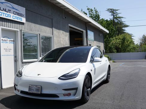 Used 2020 Tesla Model 3 Long Range image 3