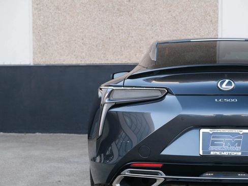 Used 2021 Lexus LC 500 Coupe w/ Carbon Fiber Package image 17