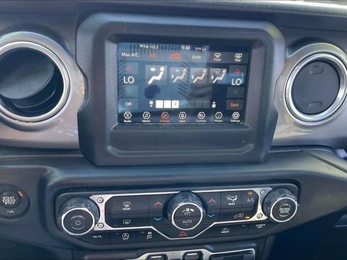 Used 2021 Jeep Wrangler Unlimited Sahara AWD/4WD image 24