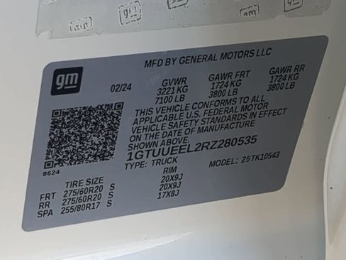 Used 2024 GMC Sierra 1500 AT4 w/ Technology Package image 38