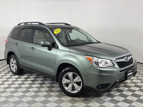 Used 2016 Subaru Forester 2.5i Premium image 2