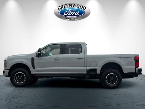 New 2026 Ford F250 XLT w/ XLT Premium Package AWD/4WD image 7