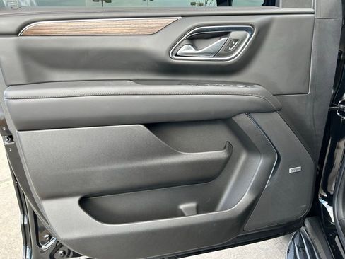 Used 2024 Chevrolet Suburban High Country w/ Max Trailering Package image 13