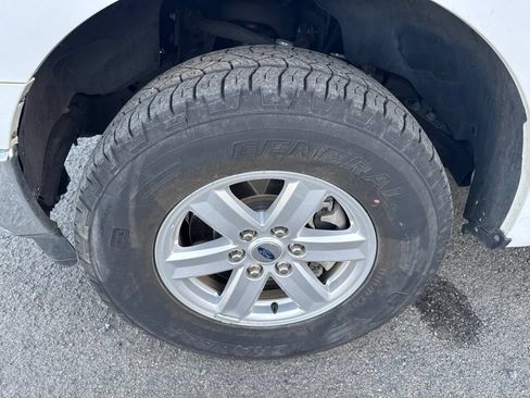 Used 2023 Ford F150 XL w/ XL Chrome Appearance Package AWD/4WD image 9