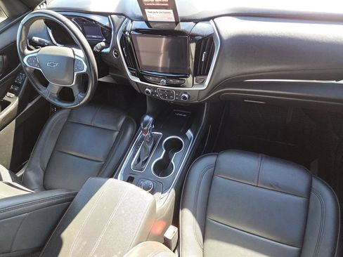 Used 2022 Chevrolet Traverse RS w/ LPO, Floor Liner Package AWD/4WD image 25