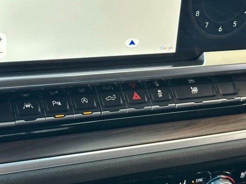 Used 2025 GMC Sierra 1500 SLT w/ SLT Premium Plus Package image 22