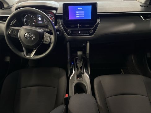 Certified 2024 Toyota Corolla Cross LE image 8